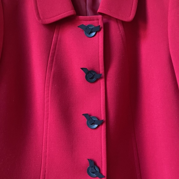 Tahari New with tags red button up jacket with side slit pockets. - Picture 4 of 12